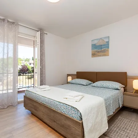 Apartment Rosoglio 300m From Sea, New 2024 Porec